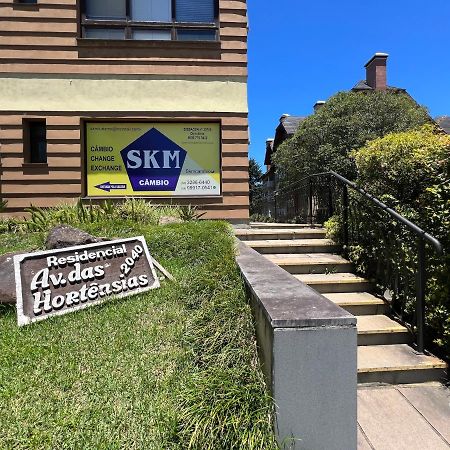 Amplo Apartamento A 200M Da Rua Coberta Apartman Gramado Kültér fotó