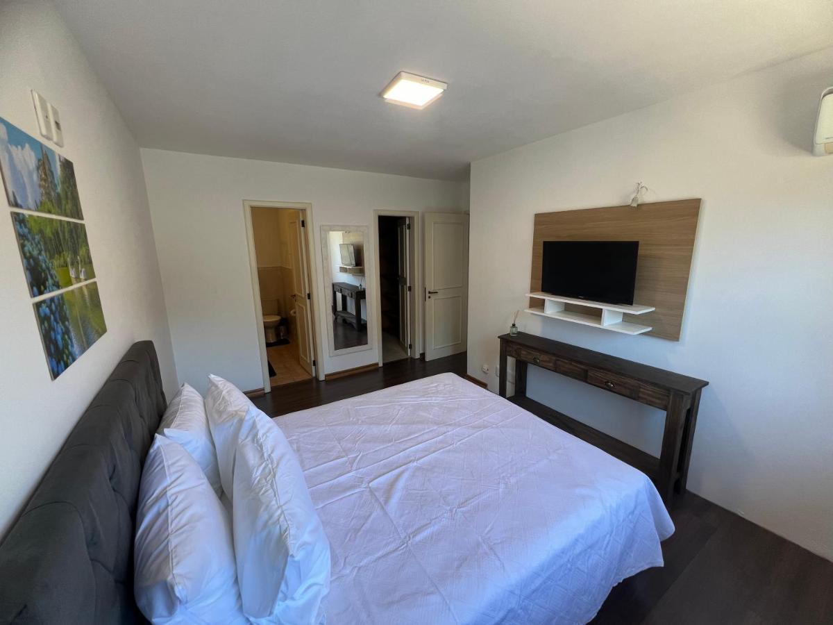Amplo Apartamento A 200M Da Rua Coberta Apartman Gramado Kültér fotó